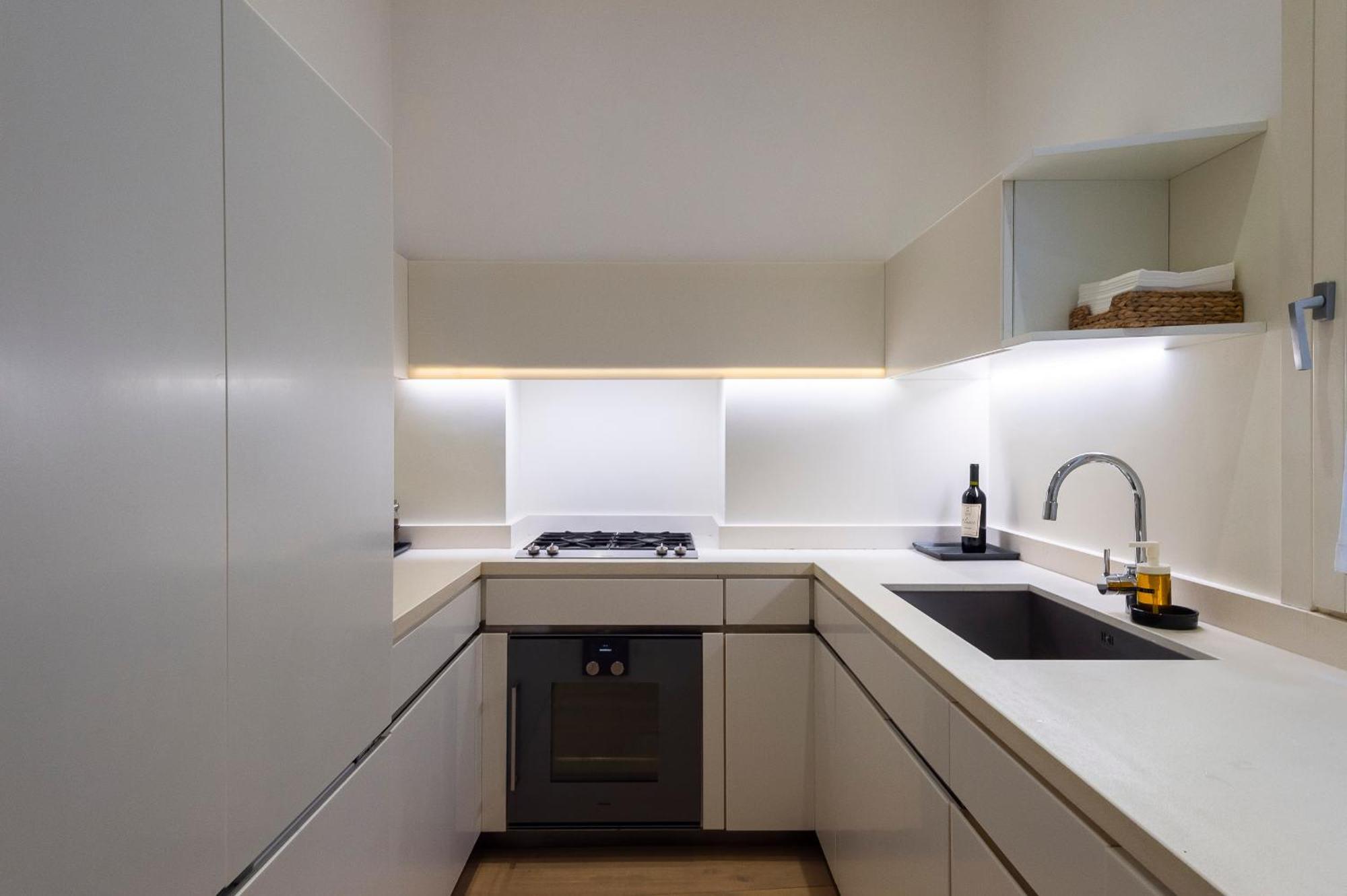 Coronari Navona Luxury 1 Bedroom 2 Bathrooms Apartment *